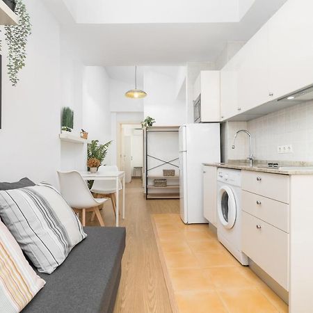 Precioso Apartamento Con Habitacion Separada En Centro Historico De Málaga Exteriör bild