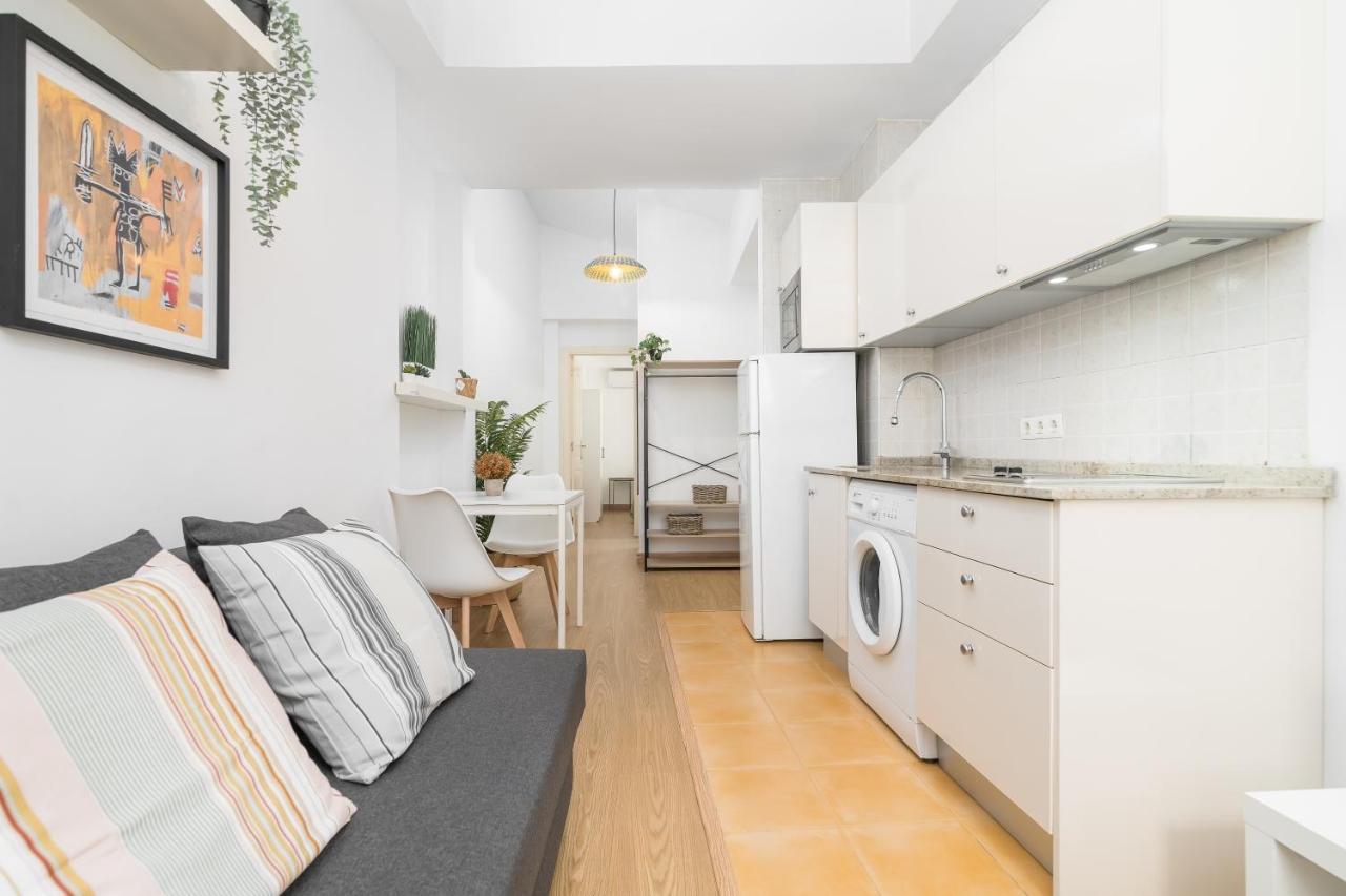 Precioso Apartamento Con Habitacion Separada En Centro Historico De Málaga Exteriör bild