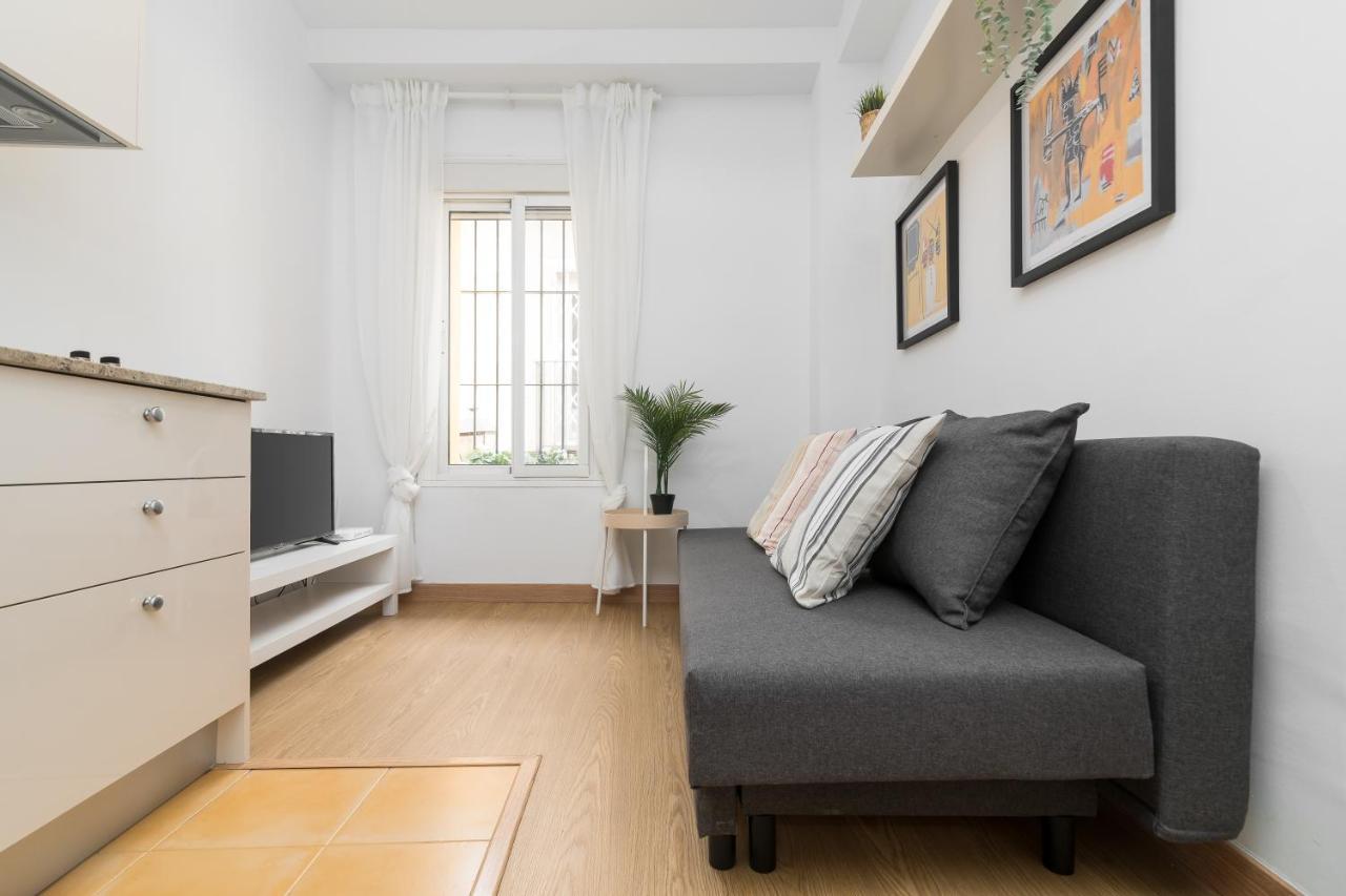 Precioso Apartamento Con Habitacion Separada En Centro Historico De Málaga Exteriör bild